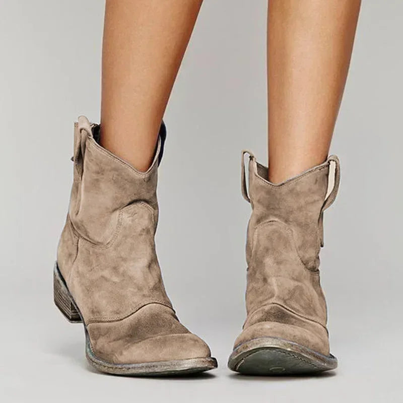 Altuva | Vintage Cowboy Ankle Boots